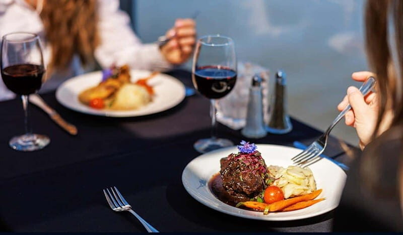 Montréal: 3 or 5-Course Dinner Cruise with DJ & Dancing - The Bistronomic Dinner: What You’ll Actually Taste