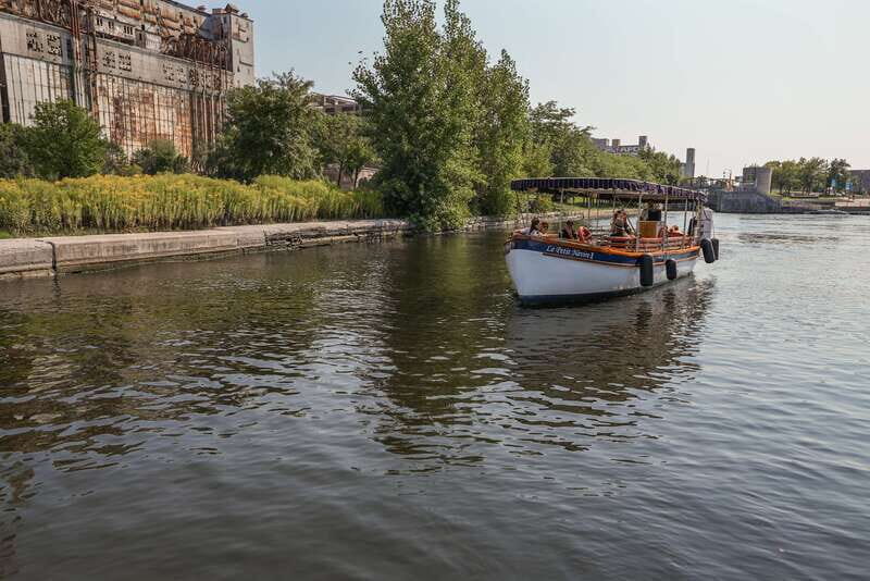 Montreal: Electric Boat Cruise with Onboard Drinks - What the bilingual narration feels like in real life