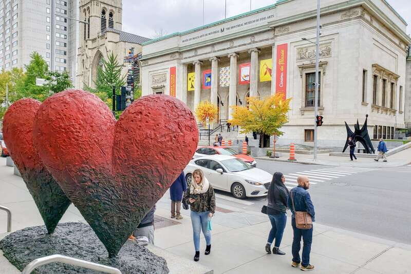 Montreal: Guided Bus Tour - From the Port to City Hall: Bonsecours Market to Montreal’s Downtown Power Center