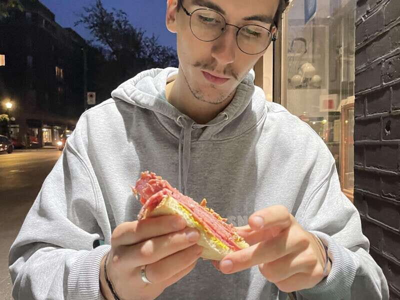 Montréal: Mile End Foodie Tour with Tasting - How the guides make the food feel local