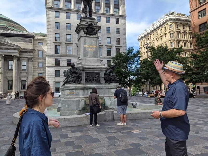 Montréal: Old Town Small Group Guided Walking Tour - What kind of traveler will love this most?