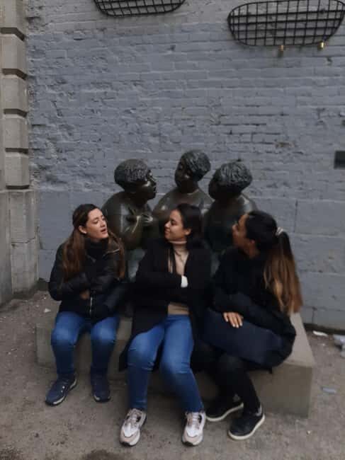 Montreal: Private Walking Tour with a Local - Language, comfort, and real-world touring tips