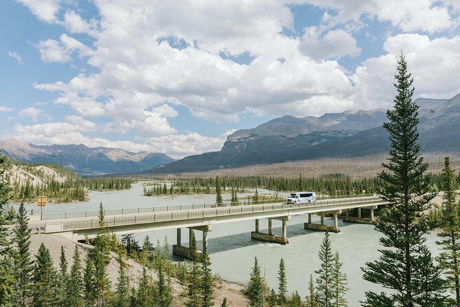 Mountain Lakes and Waterfalls - roundtrip from Banff - Pace, Crowds, and Photo Strategy: How to Get the Best Results