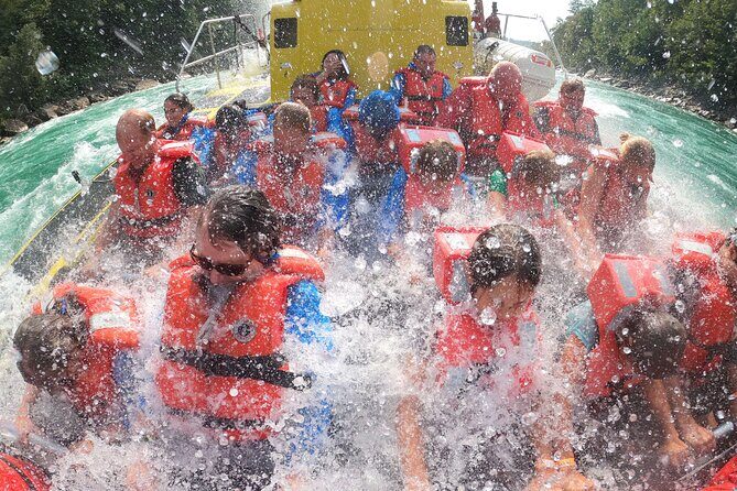 Niagara Falls Canada Open-Top (Wet) Jet Boat Tour - Safety gear, briefing, and the rules you can’t skip