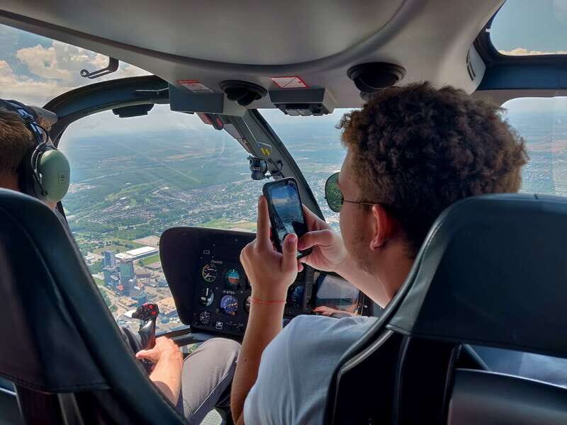 Niagara Falls, Canada: Scenic Helicopter Flight - Where You Sit Matters in a Small Cabin