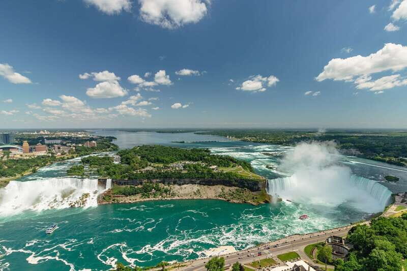 Niagara Falls, Canada: Skylon Tower Observation Deck Ticket - Skylon Tower at Niagara Falls: the payoff is the height