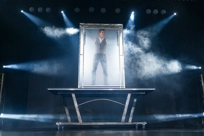 Niagara Falls, Canada: Wild Magic Show Ticket - Timing Your Evening: How the Show and Optional Dinner Fit Together