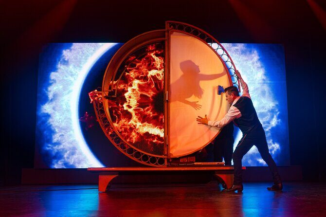 Niagara Falls, Canada: Wild Magic Show Ticket - Should You Book Wild Magic for Your Niagara Night?