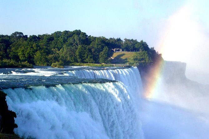 Niagara Falls Day Tour Includes Boat Cruise, Winery Stop & Lunch - Niagara-on-the-Lake in About an Hour: Charming, But Short
