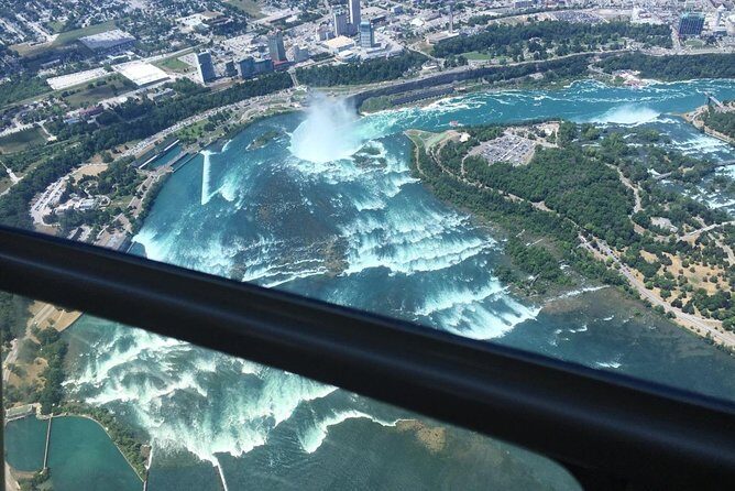 Niagara Falls Grand Helicopter Adventure - Price and value: is $221.99 worth a helicopter hop?