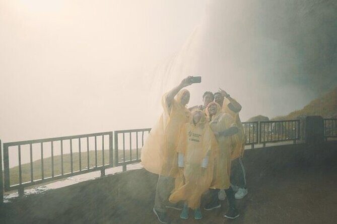 Niagara Falls Tour from Toronto with Winery & Niagara on The Lake - Who will love this tour (and who should skip it)