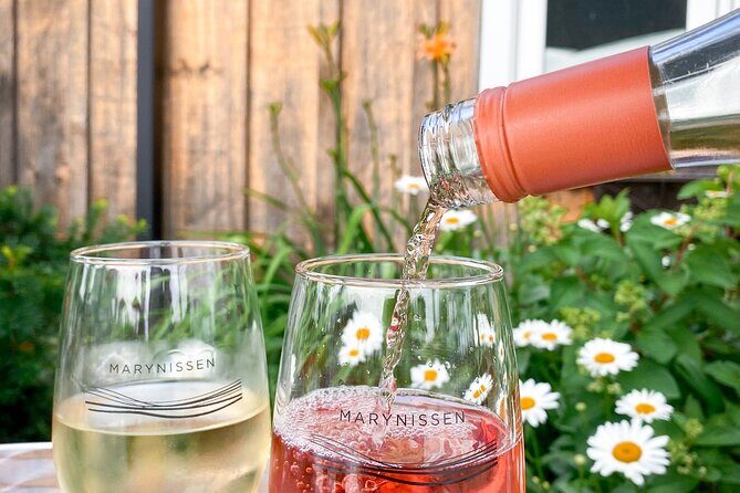 Niagara-on-the-Lake Cycle and Wine-Tasting Tour with Optional Lunch - The Cycling Route: Peaceful Roads, Safety Stops, and a Realistic Pace