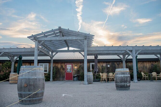 Niagara-on-the-Lake Cycle and Wine-Tasting Tour with Optional Lunch - Guides Make the Difference: Why This Tour Gets Near-Perfect Scores