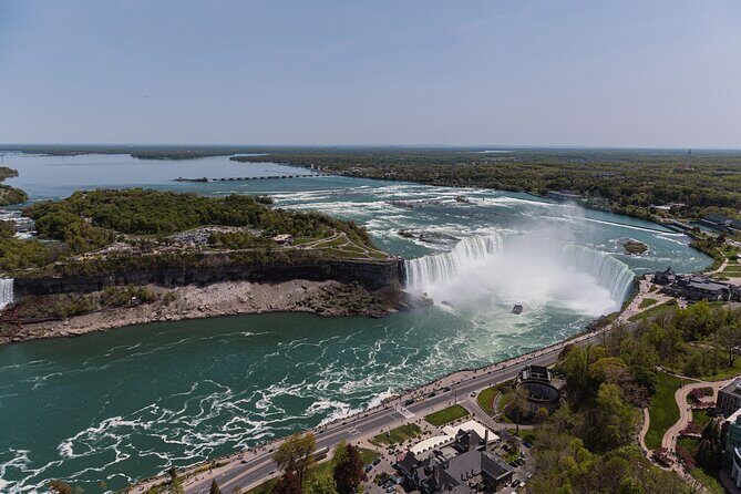 Niagara Underground Tour: Power Station and Tunnel Under Falls - Illumination Tower at Dusk: How the Falls Become a Light Show
