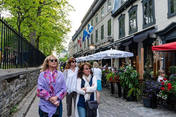 Old Quebec Classique Walking Tour with Funicular - Small group magic: getting answers, not just facts