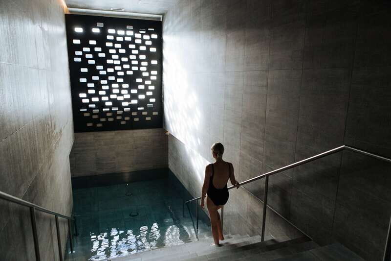 Old Quebec: Nordic Spa Thermal Experience - Outdoor whirlpools and river views: the best part of the weather depends on you