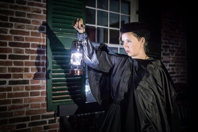Original Haunted Walk of Ottawa - How the lantern-led route keeps the pace friendly