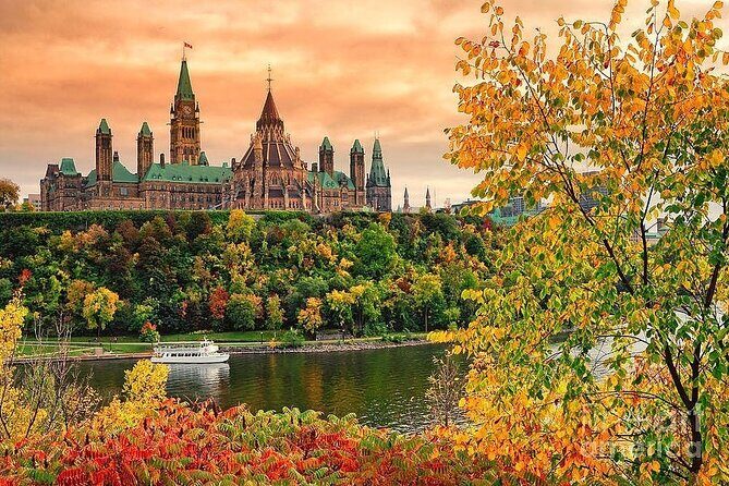 Ottawa Boat Cruise - Paul's Boat Line - Timing: 1.5 Hours on the Ticket, Shorter Scenic Time on the Water