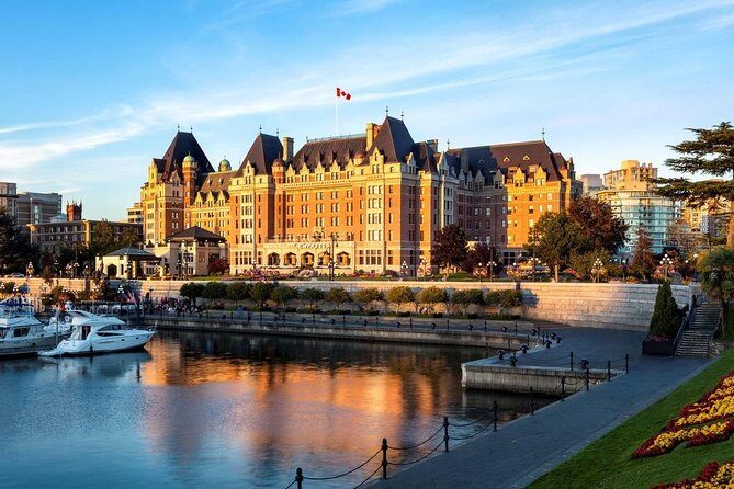 Pedicab Tour of Victoria from Cruise Ship Terminal - Chinatown: Canada’s oldest Chinatown and Fan Tan Alley time
