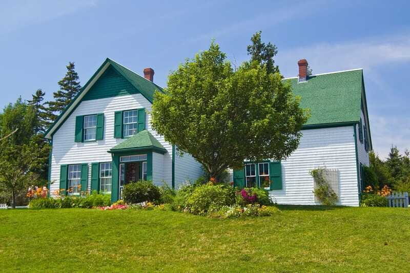 Prince Edward Island: Guided Tour with Anne of Green Gables - Small-group format: why the van feels different than a big bus