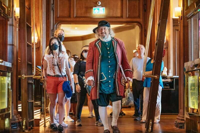 Quebec City: Guided Tour of Fairmont Le Château Frontenac - Should you book this Château Frontenac tour?