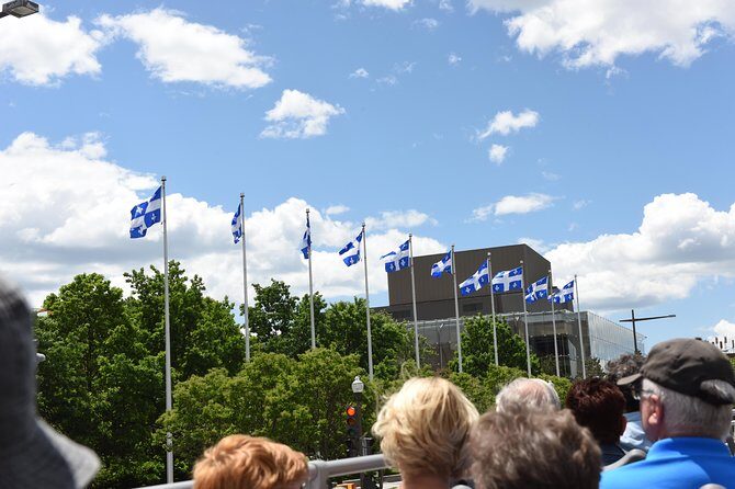 Quebec City Hop-On Hop-Off - Observatoire de la Capitale and Parliament Hill: your “one-stop viewpoint plan”