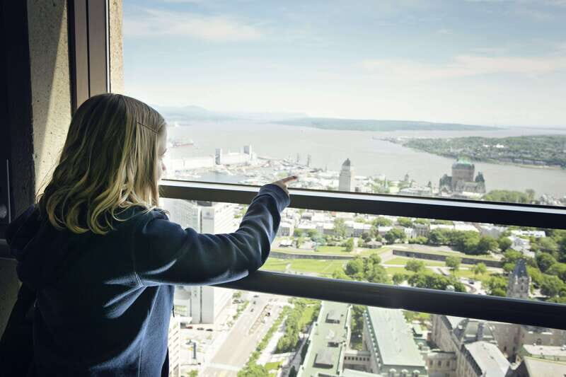 Quebec City: Observatoire de la Capitale Entry Ticket - Getting to the Observatoire and Starting at the 31st Floor