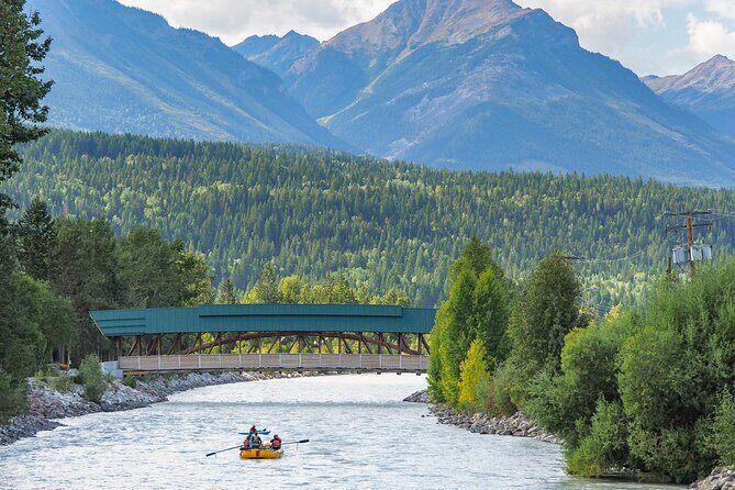 Rafting Adventure on the Kicking Horse River - Meals, snacks, and the wet-day comfort details that help