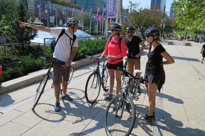 Stanley Park & Downtown - Vancouver Bike Tours - Stanley Park by bike: Lost Lagoon to Lions Gate Bridge viewpoints
