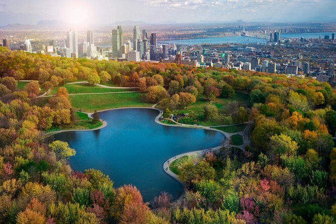 The Full-Day small-group comprehensive tour of Montreal - Why this 7-hour Montreal van tour is a smart use of your time