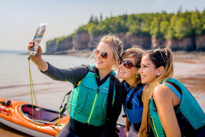 Three Sisters Sea Kayaking Day Tour - Cape Chignecto by kayak: why the Three Sisters day feels different
