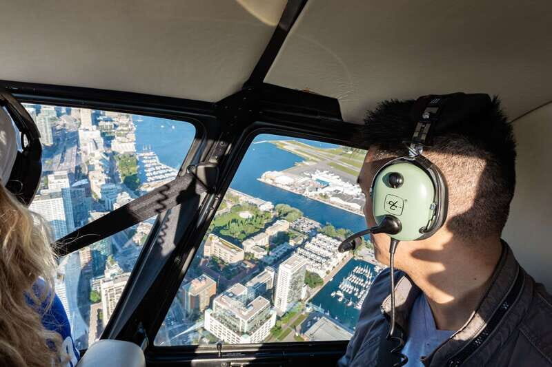 Toronto: City Sightseeing Helicopter Tour - Guaranteed Window Seats: How It Changes the Feel of the Tour