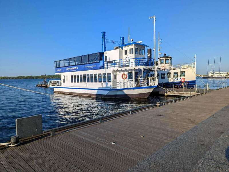 Toronto: City Views Harbor Cruise - Weather: The Enclosed Deck Is Your Safety Net