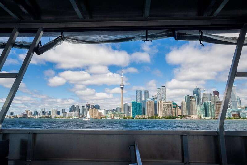 Toronto: Harbor and Islands Sightseeing Cruise - Western Harbour: The Skyline Angle You Usually Miss