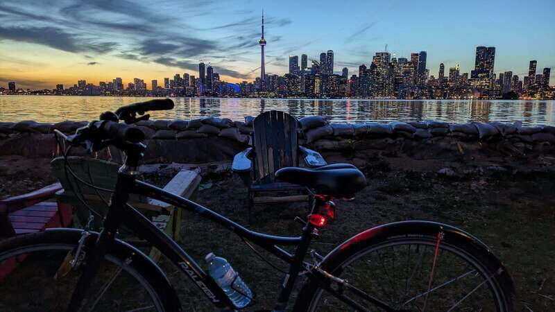Toronto Islands: Morning or Twilight 3.5-Hour Bike Tour - The Ferry Crossing: A Time-Saver With Skyline Payoff