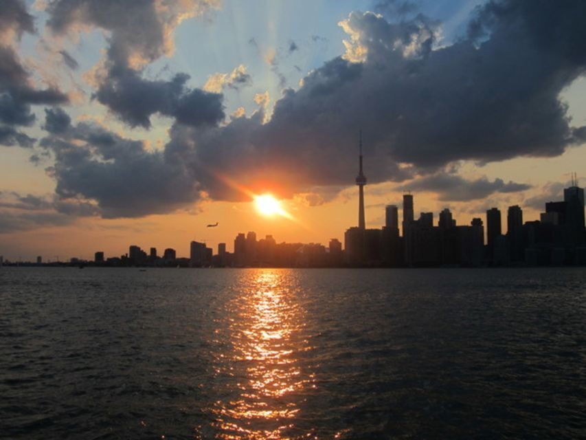 Toronto Islands: Morning or Twilight 3.5-Hour Bike Tour - Gibraltar Point Lighthouse: Why One Landmark Is Worth the Stop