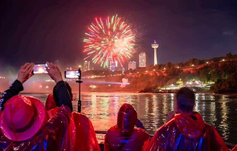 Toronto: Niagara Falls Day & Evening Tour + Top Attractions - Day to Night at Niagara: Why This Timing Feels Like the Best Plan