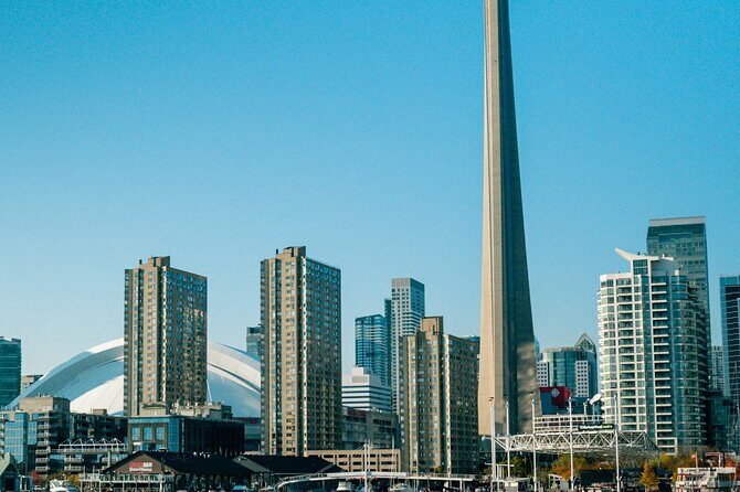 Toronto Premium Small Group Driving Tour with CN Tower - Small-group touring: why group size affects everything