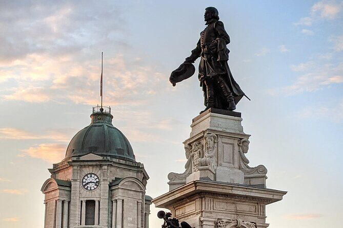 Uncover Old Quebec: Fun Walking Tour of the City with Local Guide - Getting Your Bearings at Fontaine de Tourny (Before You Wander)