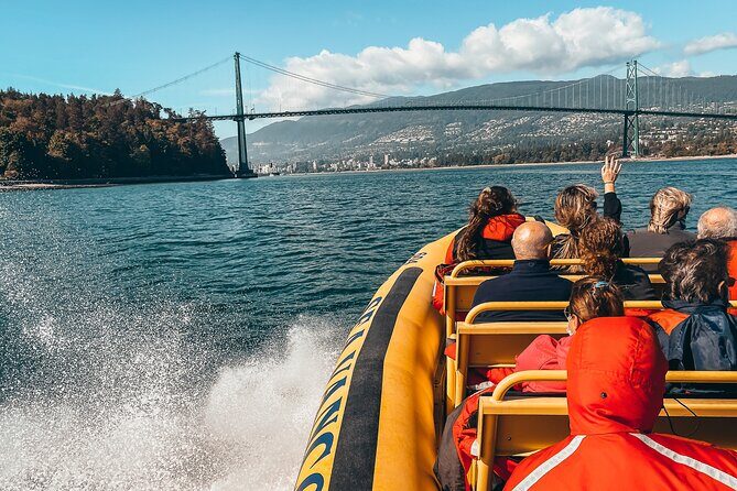 Vancouver City and Harbour Waterfront Sightseeing Boat Tour - Why a fast Zodiac on Vancouver Harbour beats a standard viewpoint