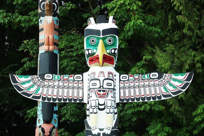 Vancouver City Tour with Admission to Lookout Tower - Granville Island: Market Time for a Late Lunch and Real Vancouver Shopping