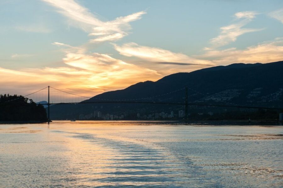 Vancouver: Evening Cruise with Dinner Buffet - Live Music That Keeps the Mood Relaxed