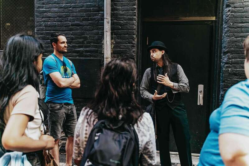 Vancouver: Lost Souls of Gastown Tour - Guide Performance: When the Acting Makes History Feel Close