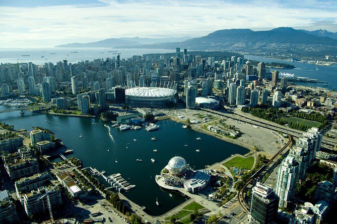 Vancouver Tour: Stanley Park, Granville Island & Capilano Bridge - Why This Vancouver Loop Feels Efficient (and Not Rushed)