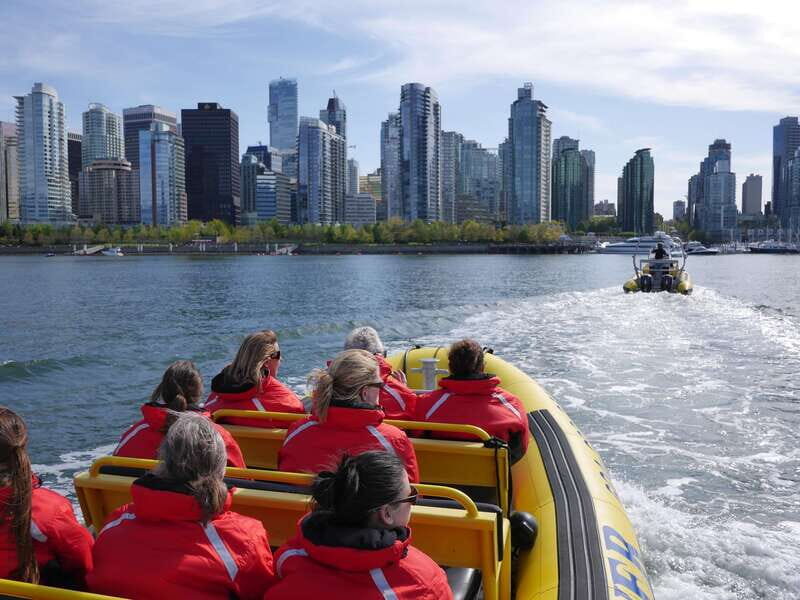 Vancouver: Waterfront Sightseeing Tour - City and Harbour - Getting suited up and finding Sea Vancouver on Granville Island