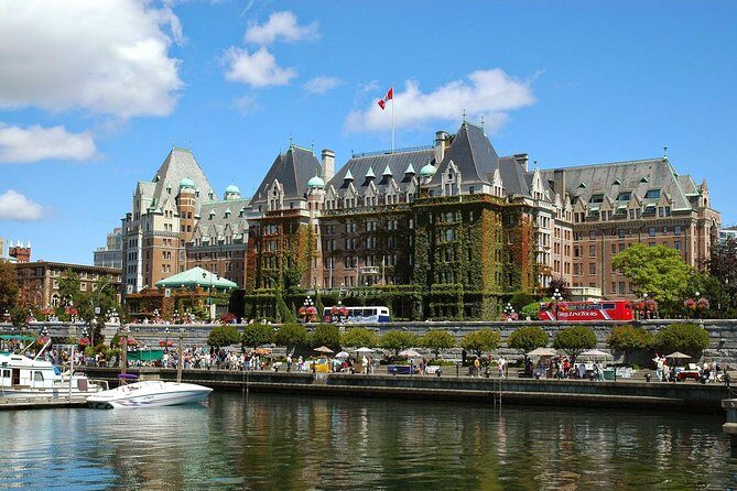 Victoria & Butchart Gardens Tour with Ferry from Vancouver - Butchart Gardens: Getting More Than Just Pretty Flowers