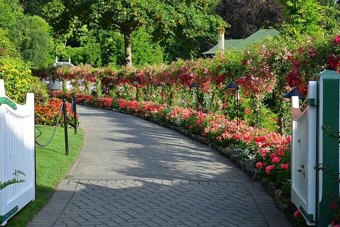 Victoria & Butchart Gardens Tour with Ferry from Vancouver - Victoria’s Inner Harbour and Chinatown: Freedom With a Time Limit