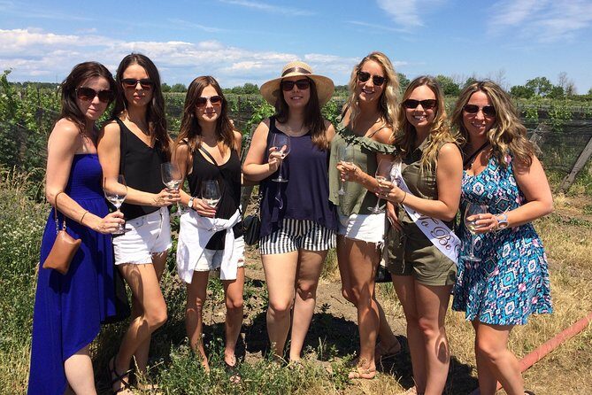 Wine & Cheese Half Day Tour - Niagara On The Lake Wine Tour - Stop 1: Ice wine and a structured tasting at Lakeview Wine Co. (or similar)